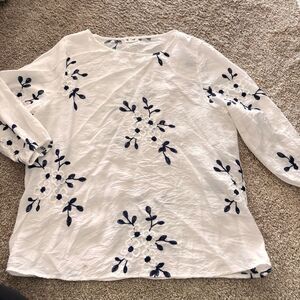 Kindred White Navy Floral Embroidered Gauzy 3/4 Sleeve Blouse Size Large